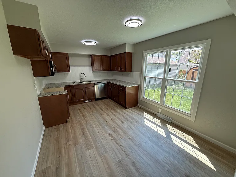 3431 Worley Pl — Photo 5