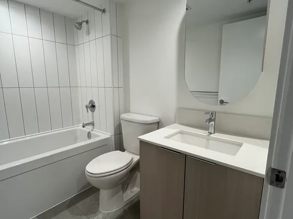 551 Emerson St, Coquitlam, BC