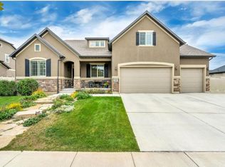 949 W White Wulff Dr, Bluffdale, UT 84065