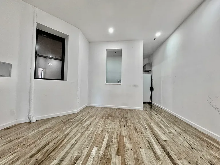 2070 Frederick Douglass Blvd #2A — Photo 2