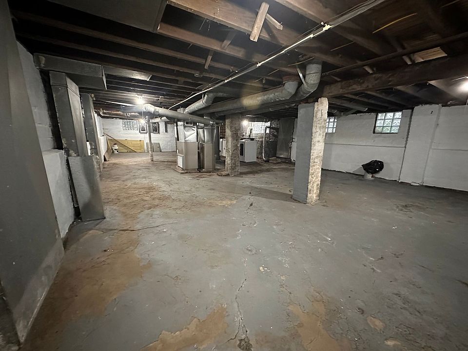 Building Photo 3