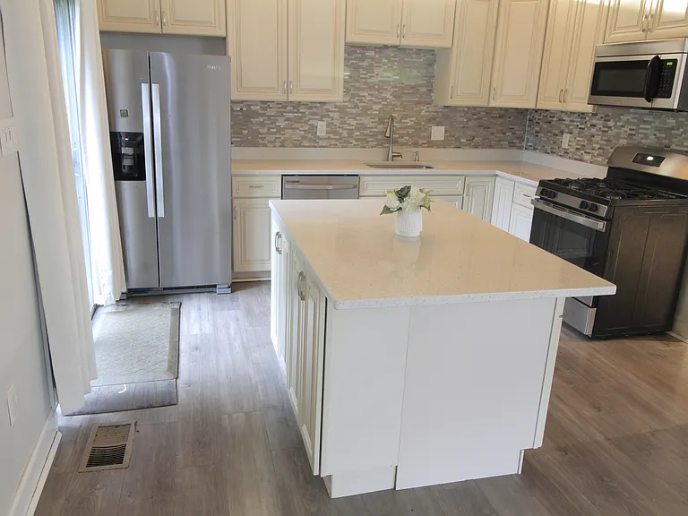12712 Torrington St — Photo 13