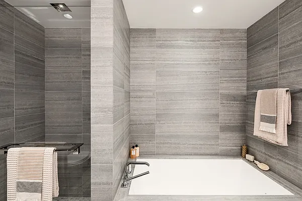 Rented by Extell Marketing Group LLC | media 32