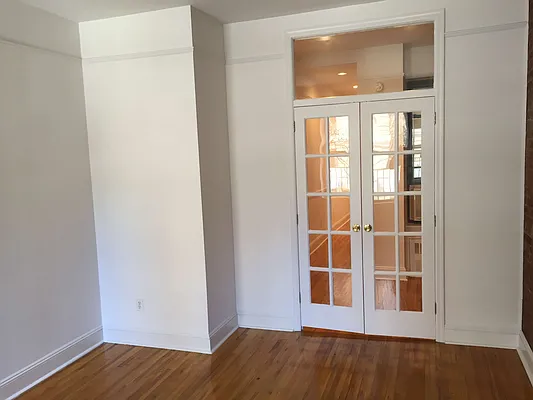 Rented by Metropolis Real Estate of Manhattan | media 26