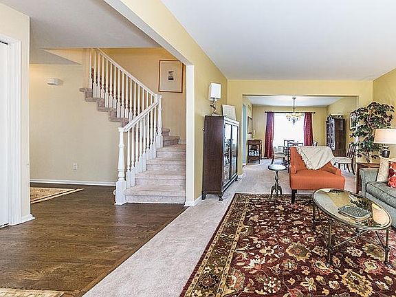 3rd image of 3764 Palisades Blvd