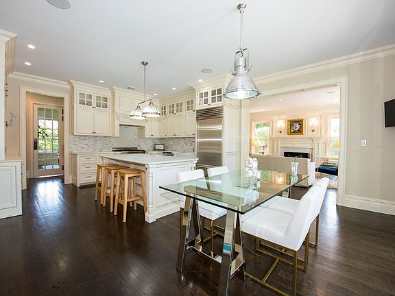 5th image of 65 Pelham St