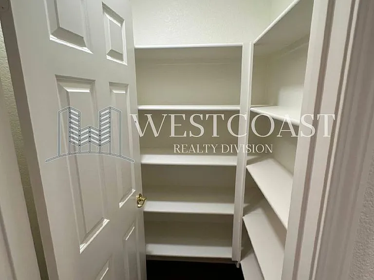 820 Silver Dr — Photo 20
