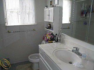 5th image of 9898 Jackson St