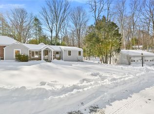 815 Valley Rd, New Canaan, CT 06840