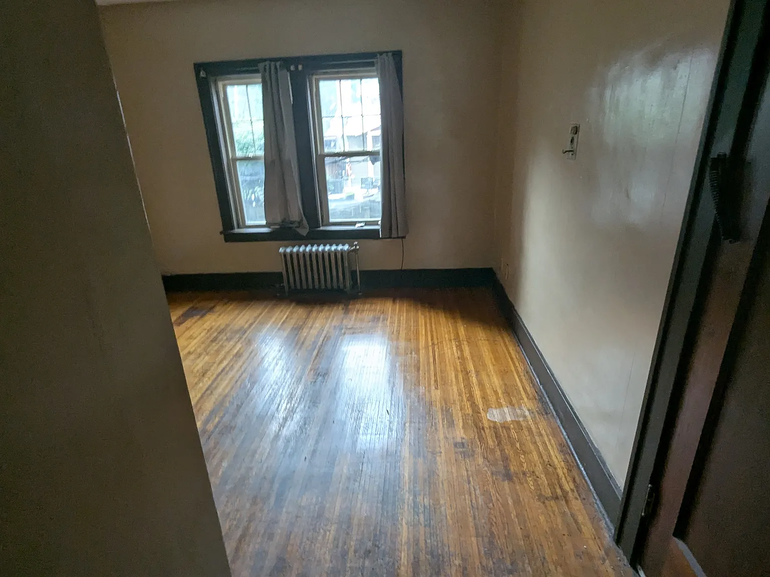 Studio, 600 sqft, $850 — Photo 3