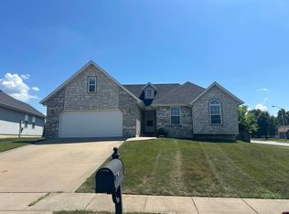 2966 W Riverside St, Springfield, MO 65807