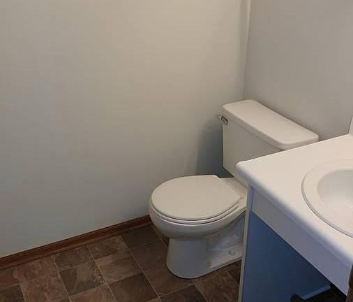 3rd image of 7277 Kirkdale Dr