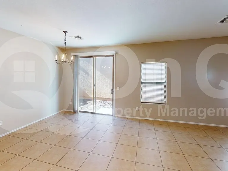 3915 E Kent Ave — Photo 6