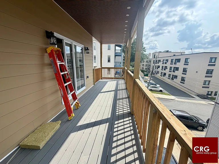 430 Meridian St #2 — Photo 19