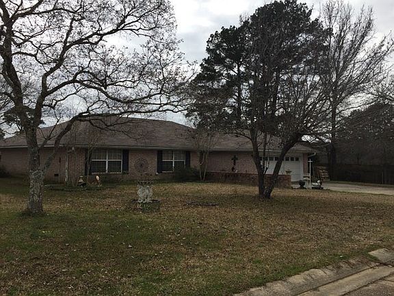 3rd image of 154 Pine Hills Dr