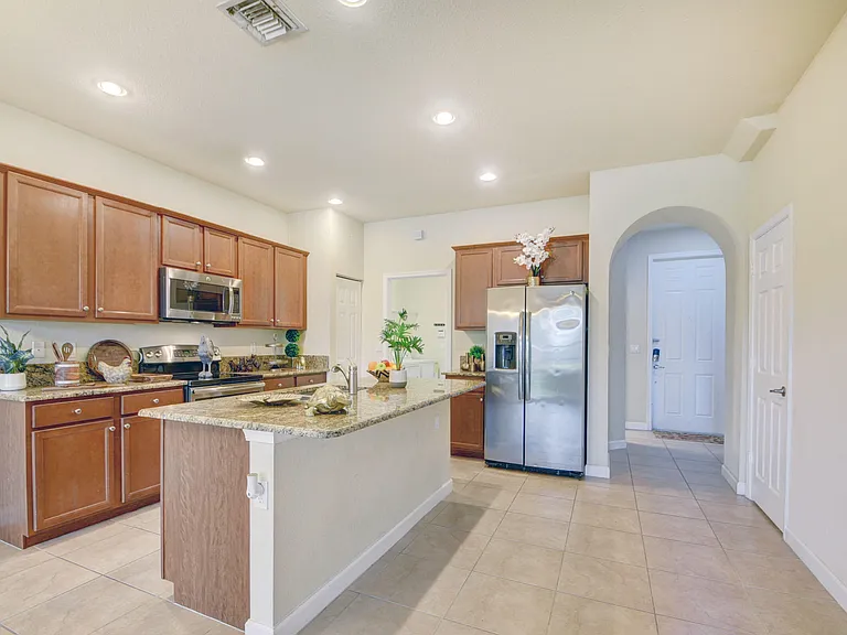 10385 Wellington Parc Dr — Photo 4