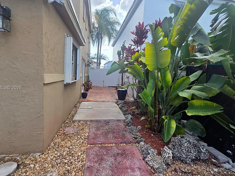 16227 SW 139th Ct — Photo 22
