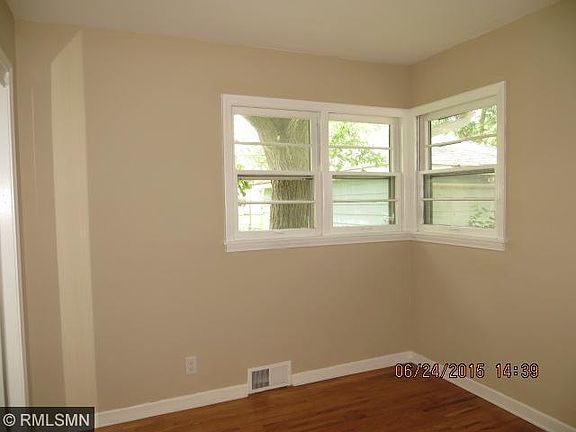 5th image of 4833 Idaho Ave N