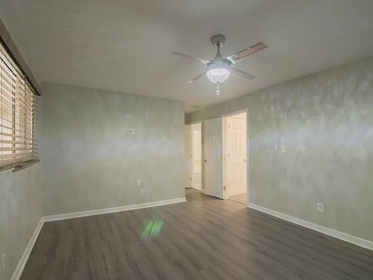 7908 Horse Chestnut Ln #7908 — Photo 11