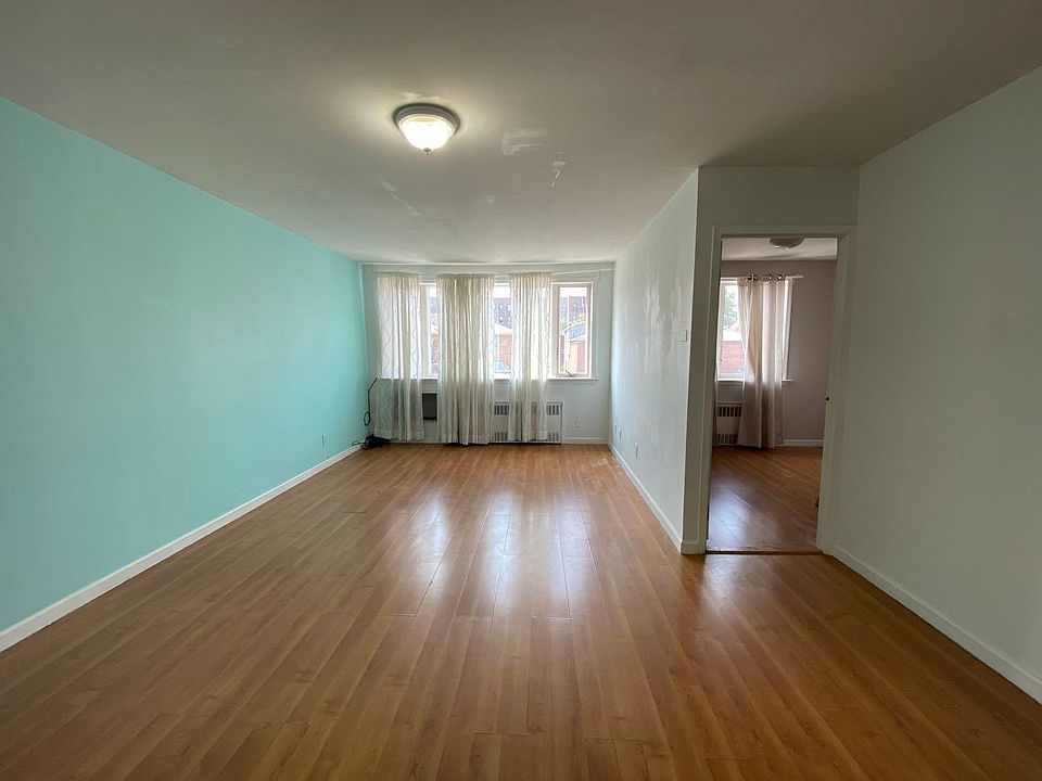 1st image of 111 Bay 28th St Floor 3