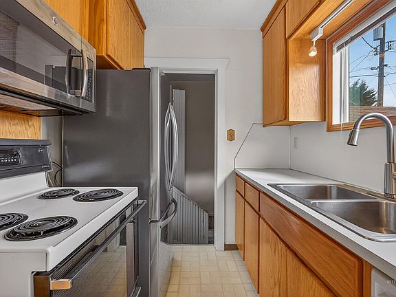 5th image of 1317 15th St