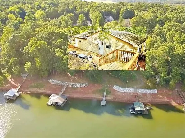 802 Dogwood Ln, Townville, SC 29689