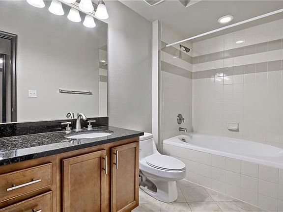 2nd image of 450 NE 5th St Unit 144