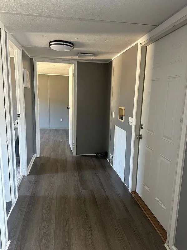 3 bed, 1.5 bath, 1000 sqft, $1,000 — Photo 4