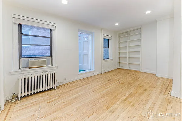 Rented by Halstead Real Estate | media 11