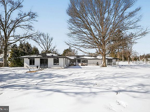 2nd image of 4304 Bridgeboro Rd