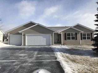 665 Talentina Trl, Roscoe, IL 61073