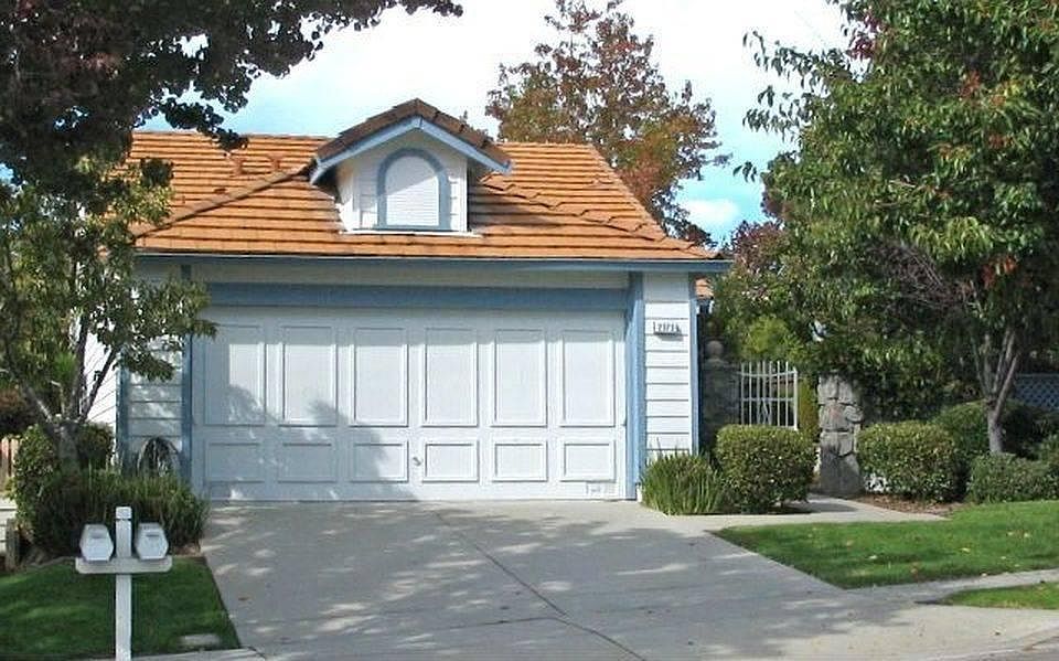 2373 Dubois st.