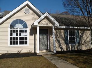 60 Skyway Dr, Warner Robins, GA 31088