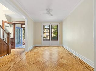 546 E 4th St, Brooklyn, NY 11218