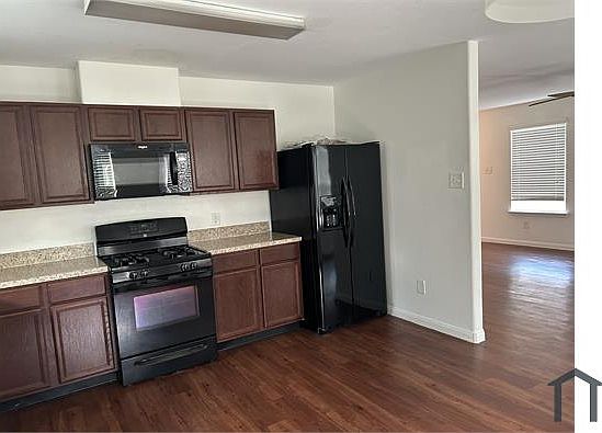 3rd image of 21511 Donata Cir