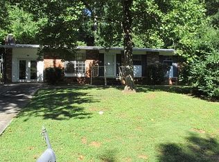 940 Creekdale Dr, Clarkston, GA 30021