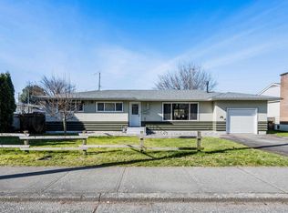 9719 Hazel St, Chilliwack, BC V2P 5P1