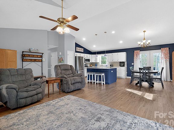 5th image of 1163 Hidden Creek Cir