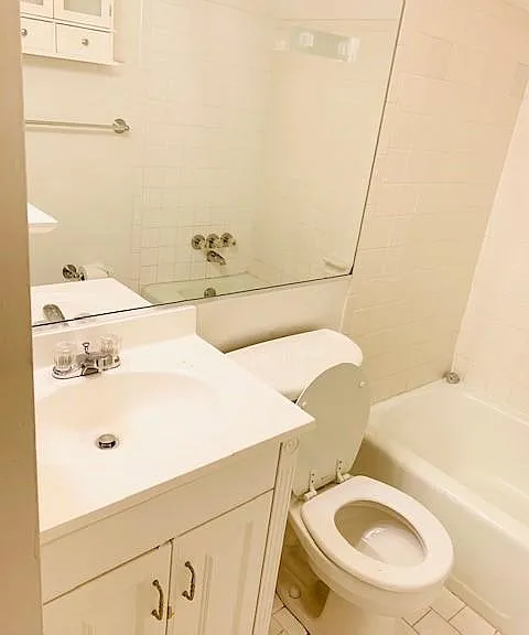 4436 Macarthur Blvd NW #4B — Photo 21