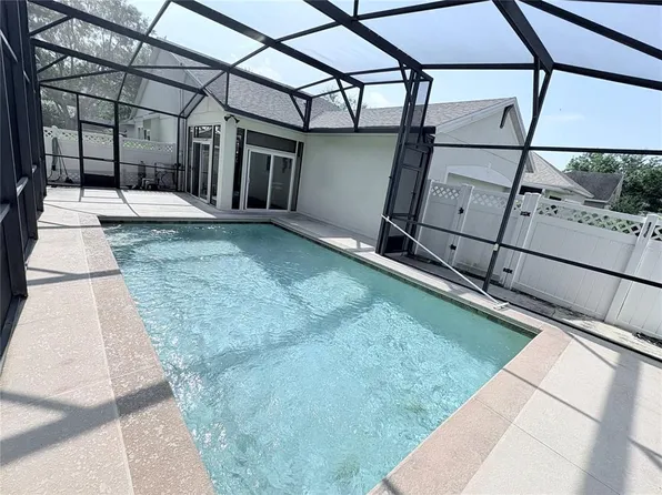 402 Ravenshill Way, Deland, FL 32724