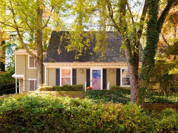 1115 Cottonwood Rd, Charlottesville, VA 22901