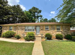 3406 Brenda St NW, Huntsville, AL 35810