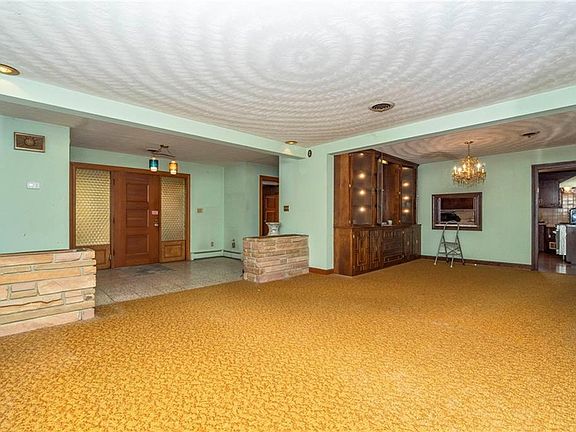 5th image of 7090 Kirby Cres