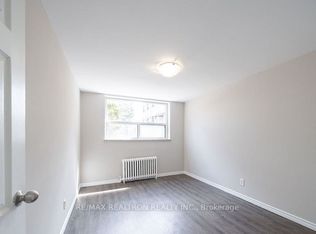 2043 Prospect St E #33, Burlington, ON L7R 1Z2