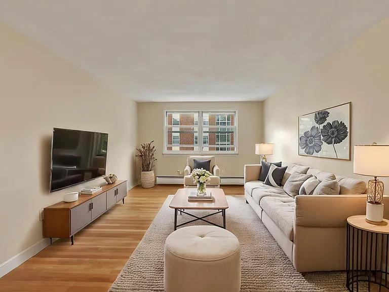 15 Commonwealth Ct #10 — Photo 11