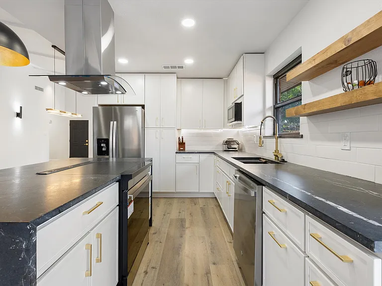 3404 Newkirk Dr — Photo 20