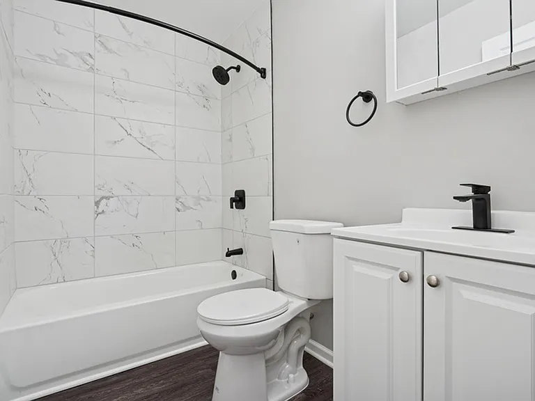 Linden Park Apartments — Photo 55