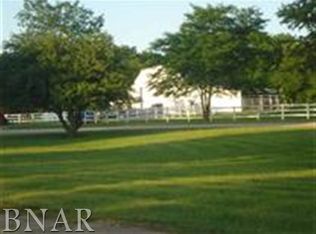 1420 State Route 251, El Paso, IL