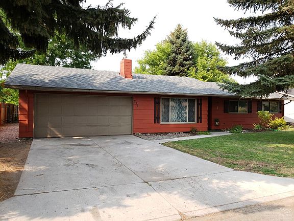 3rd image of 221 SW 5th St