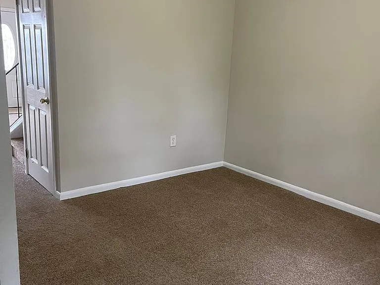 111 Elliot St — Photo 11